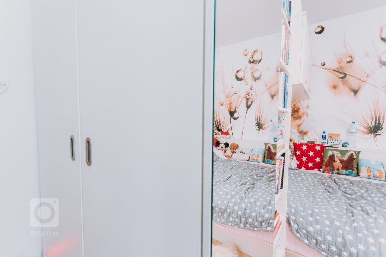 add picture to album