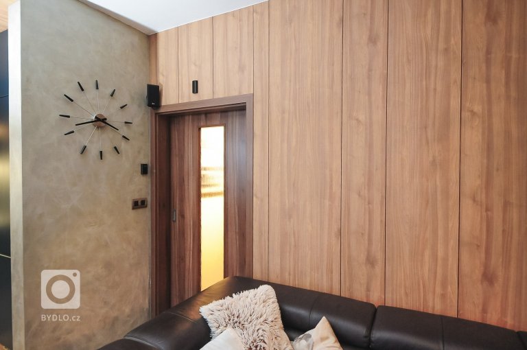 add picture to album