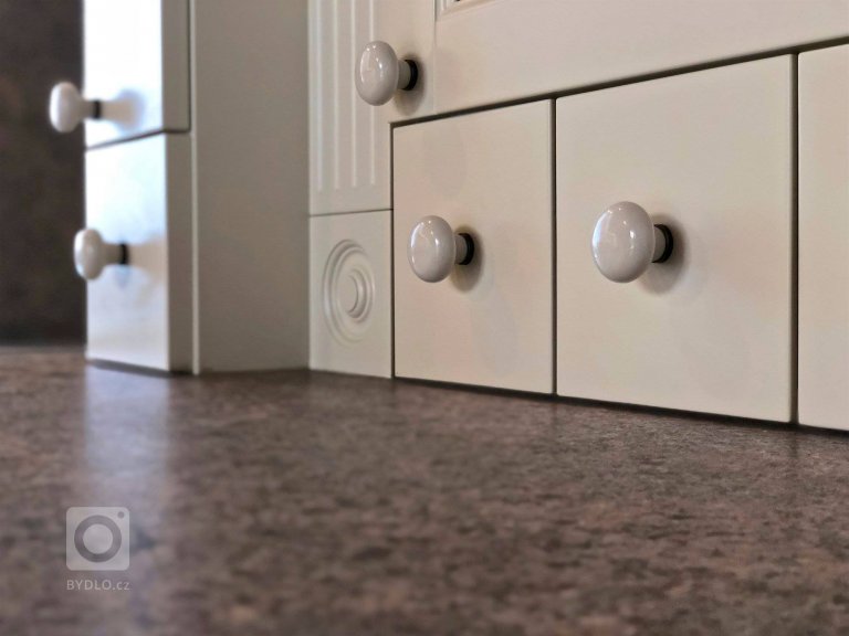 add picture to album