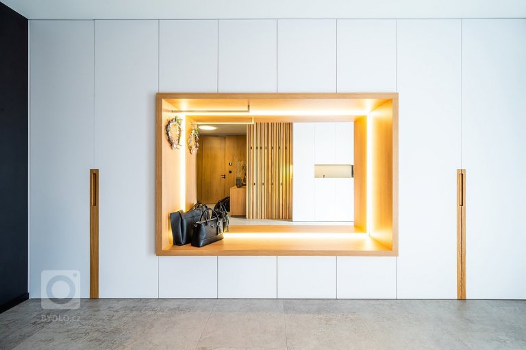 add picture to album