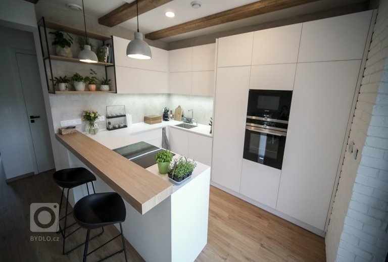 add picture to album