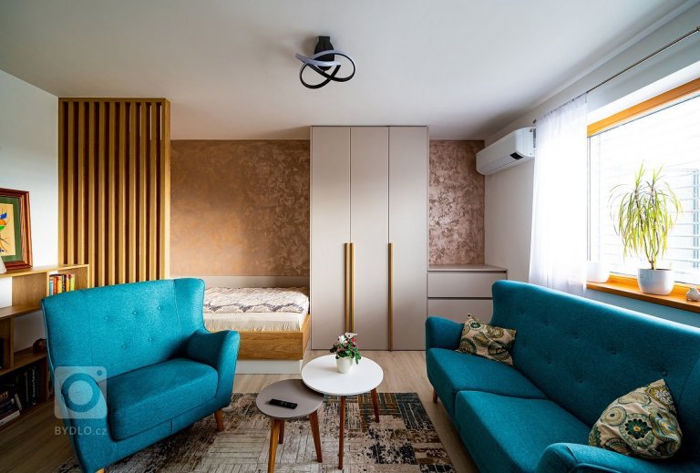 add picture to album