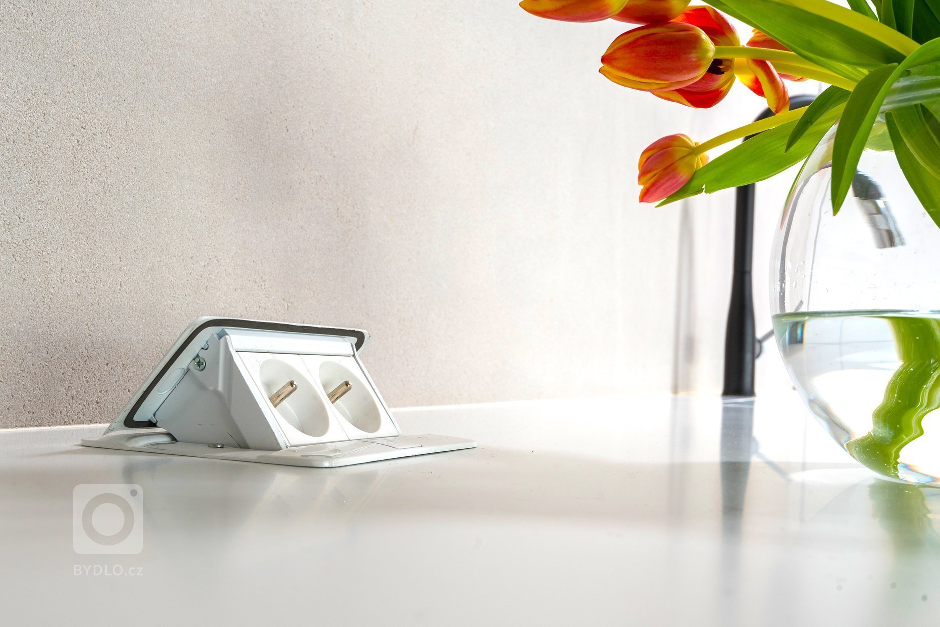 Po delší době vám přinášíme další realizaci. Nyní se jedná o kompletní originál&nbsp; &quot;Luxusní interiér na míru&quot;.&nbsp;&nbsp;&nbsp;Dbali jsme přitom…