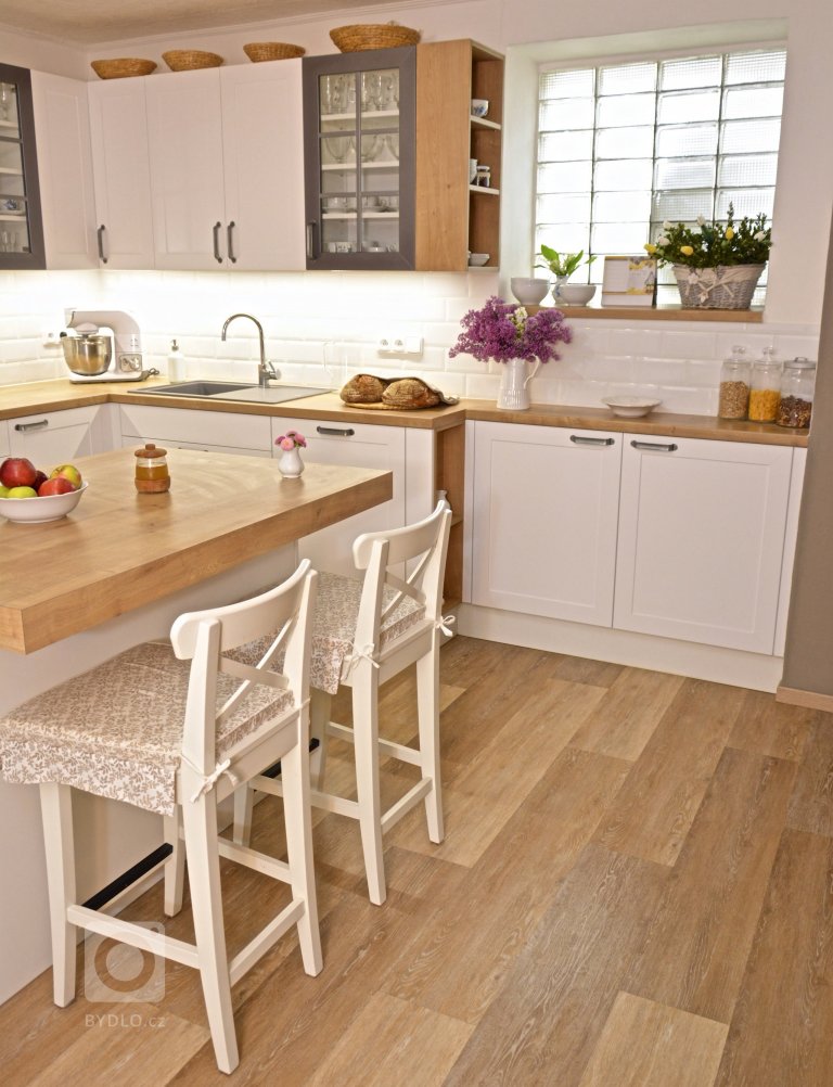 add picture to album