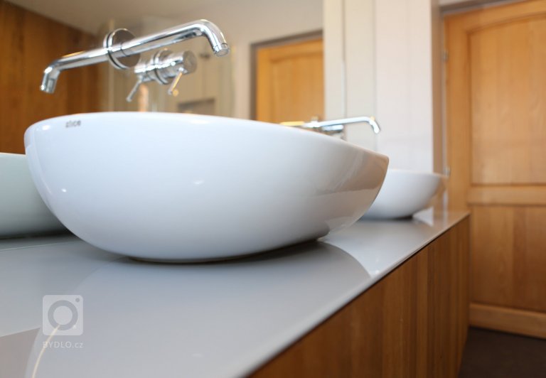 add picture to album