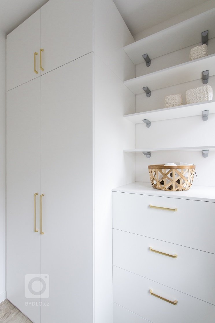 add picture to album