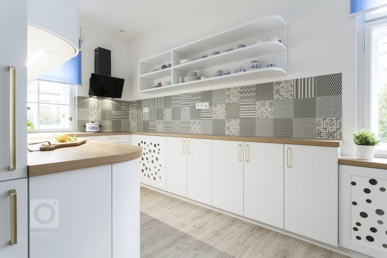 add picture to album