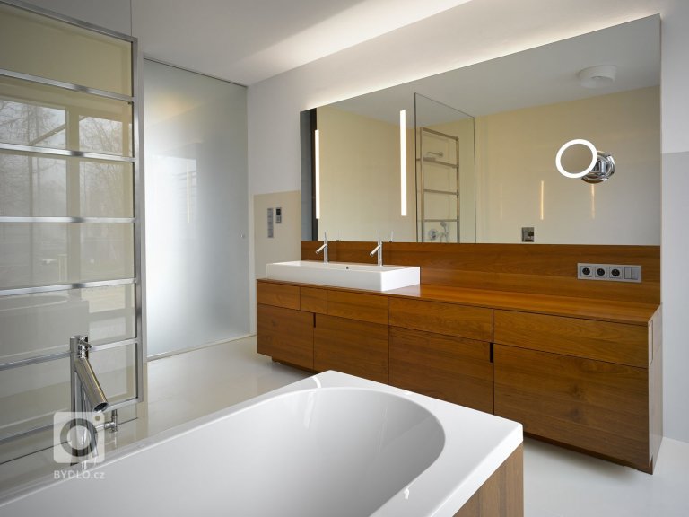 add picture to album