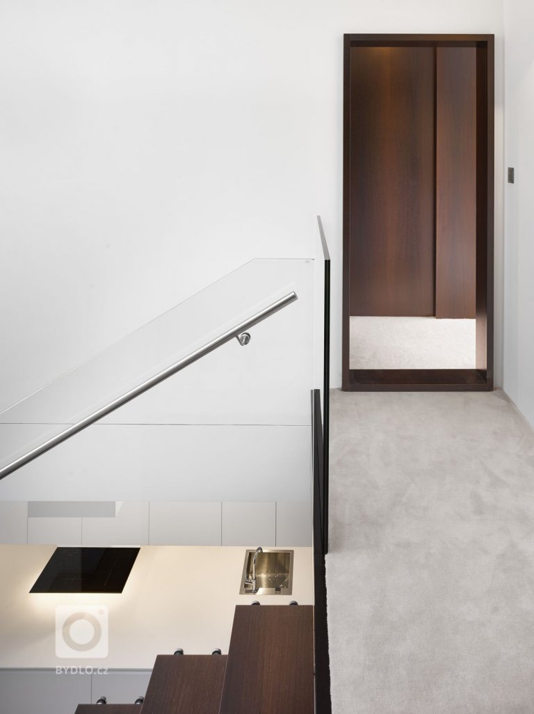 add picture to album