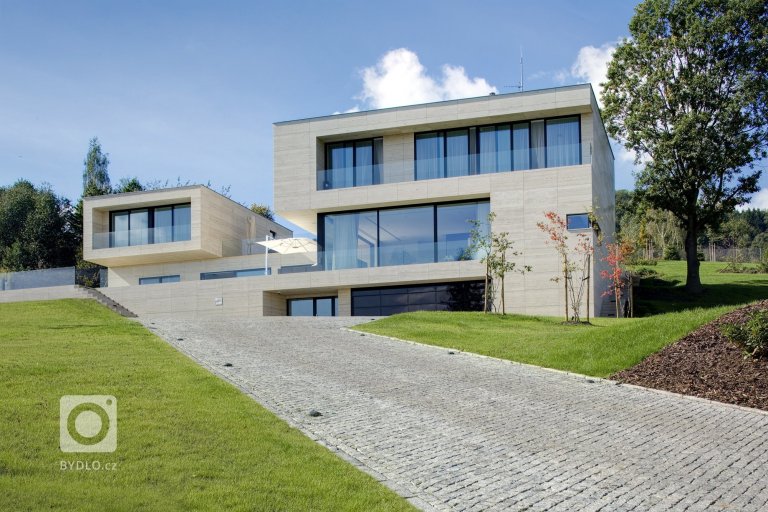 add picture to album