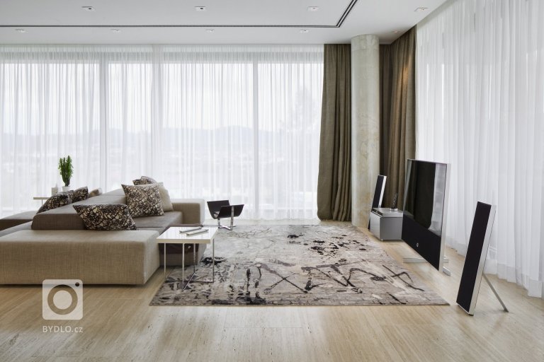 add picture to album