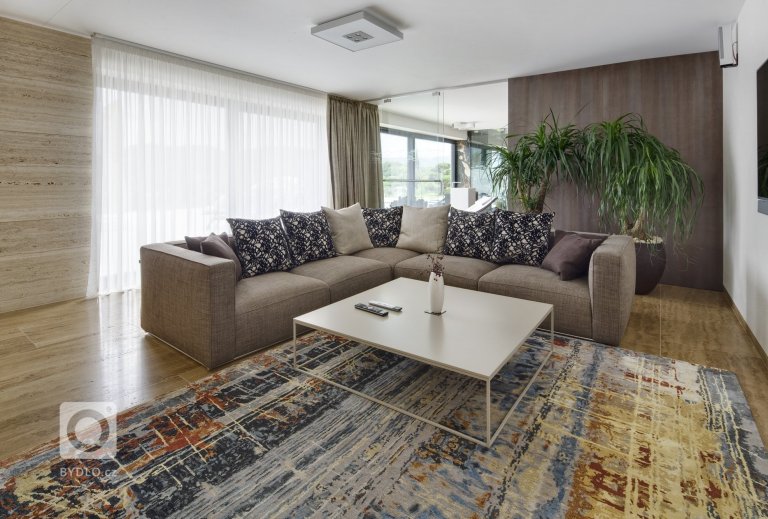 add picture to album