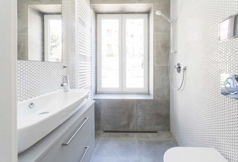 Kolik prostoru na bydlení potřebuje mladý člověk pro život ve městě? Život bez závazků, s&nbsp;velkým počtem koníčků a zájmů? Pravděpodobně málo. Možná ještě…