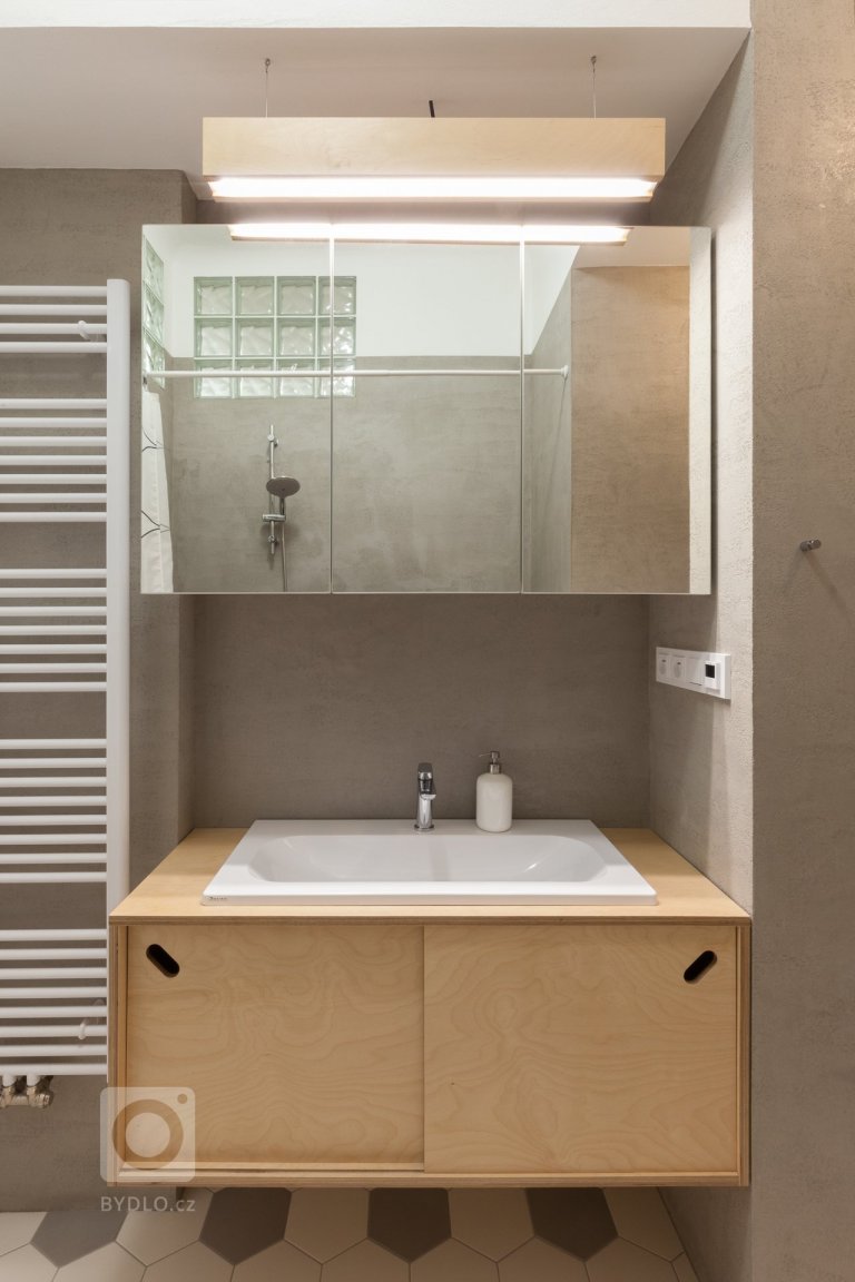 add picture to album