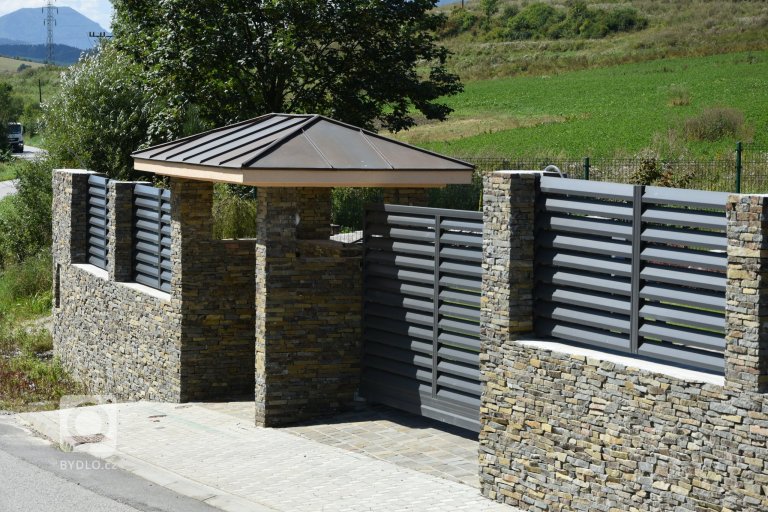 add picture to album