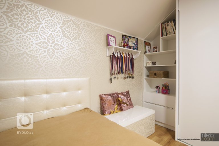 add picture to album