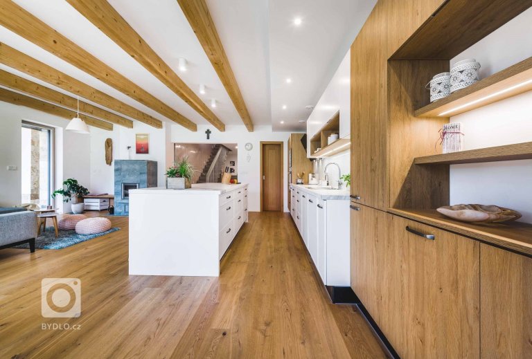 add picture to album