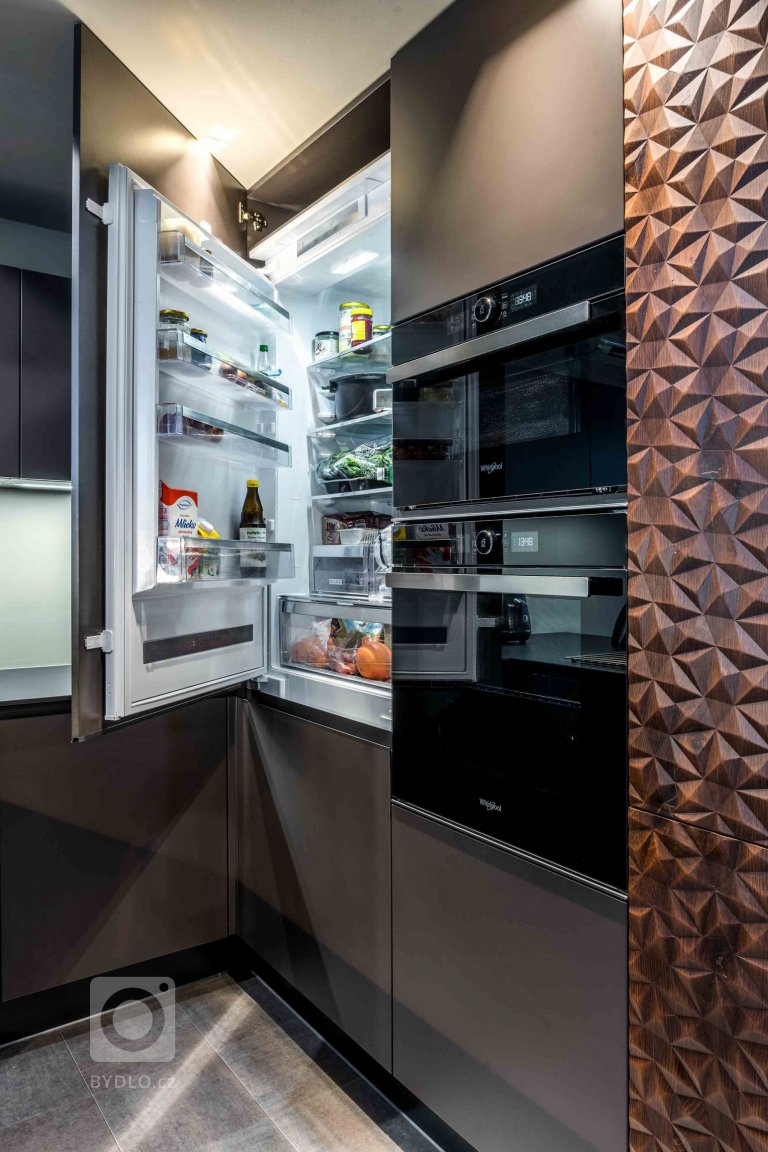 add picture to album