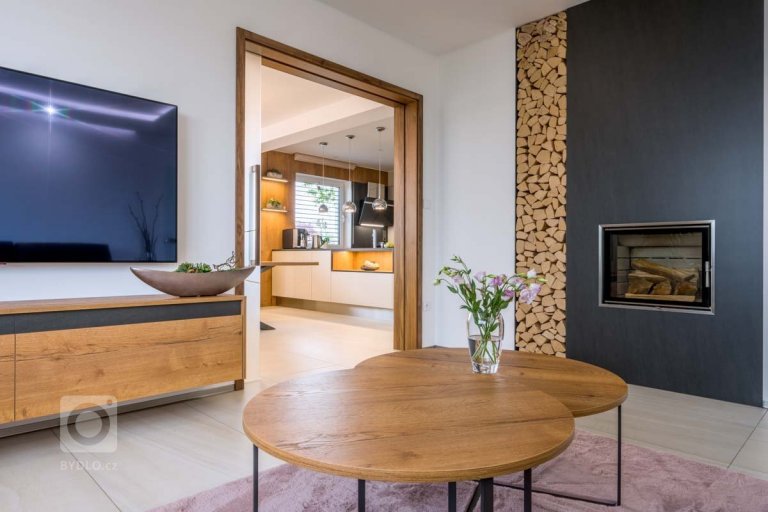 add picture to album