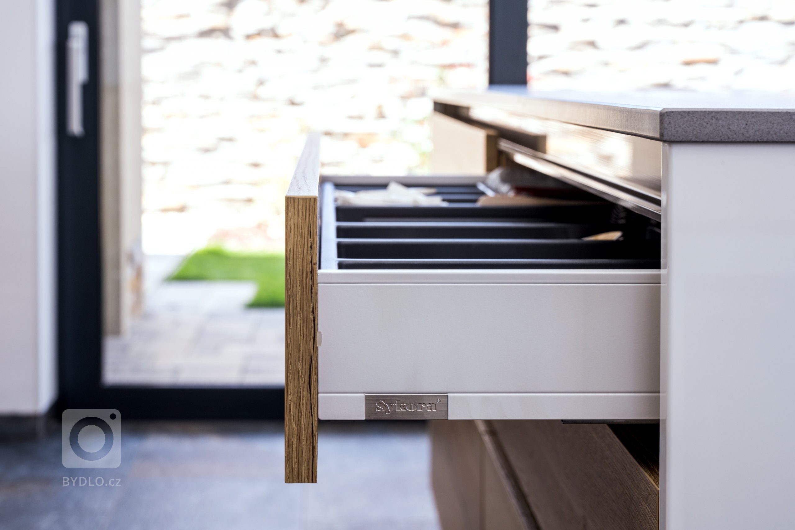 Vzhled kuchyně je extrémně důležitý. Ale při návrhu a realizaci vysněné sestavy jsou podstatné i jiné věci. Jako například schopnost reagovat na měnící se…