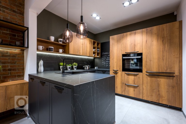 add picture to album