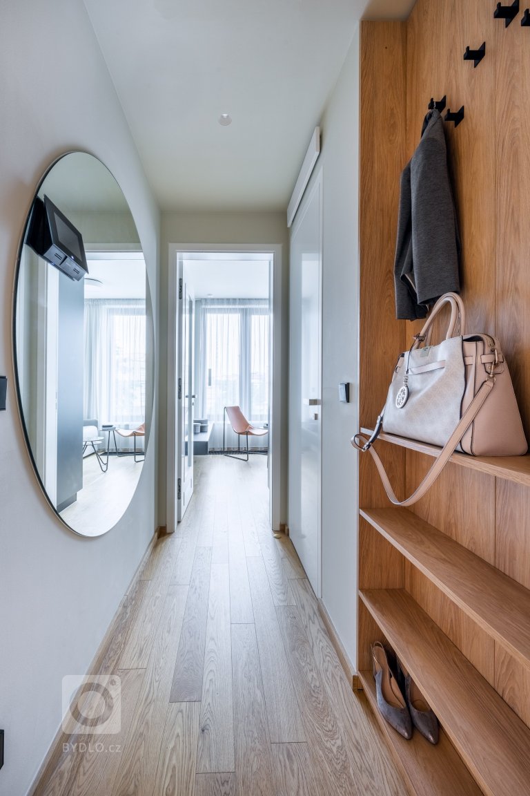 add picture to album