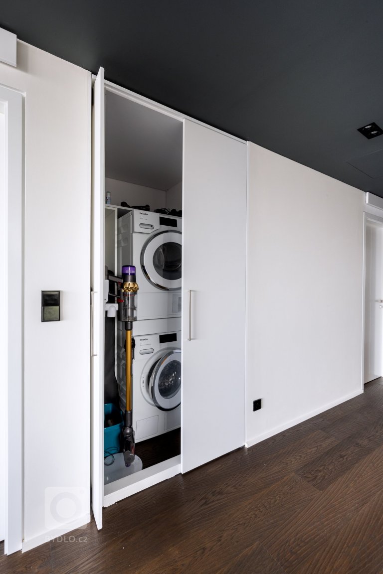 add picture to album