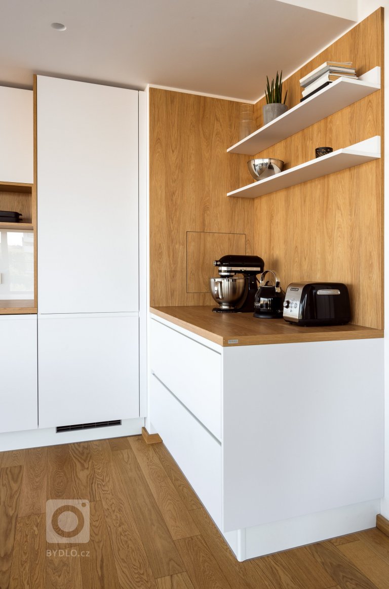 add picture to album