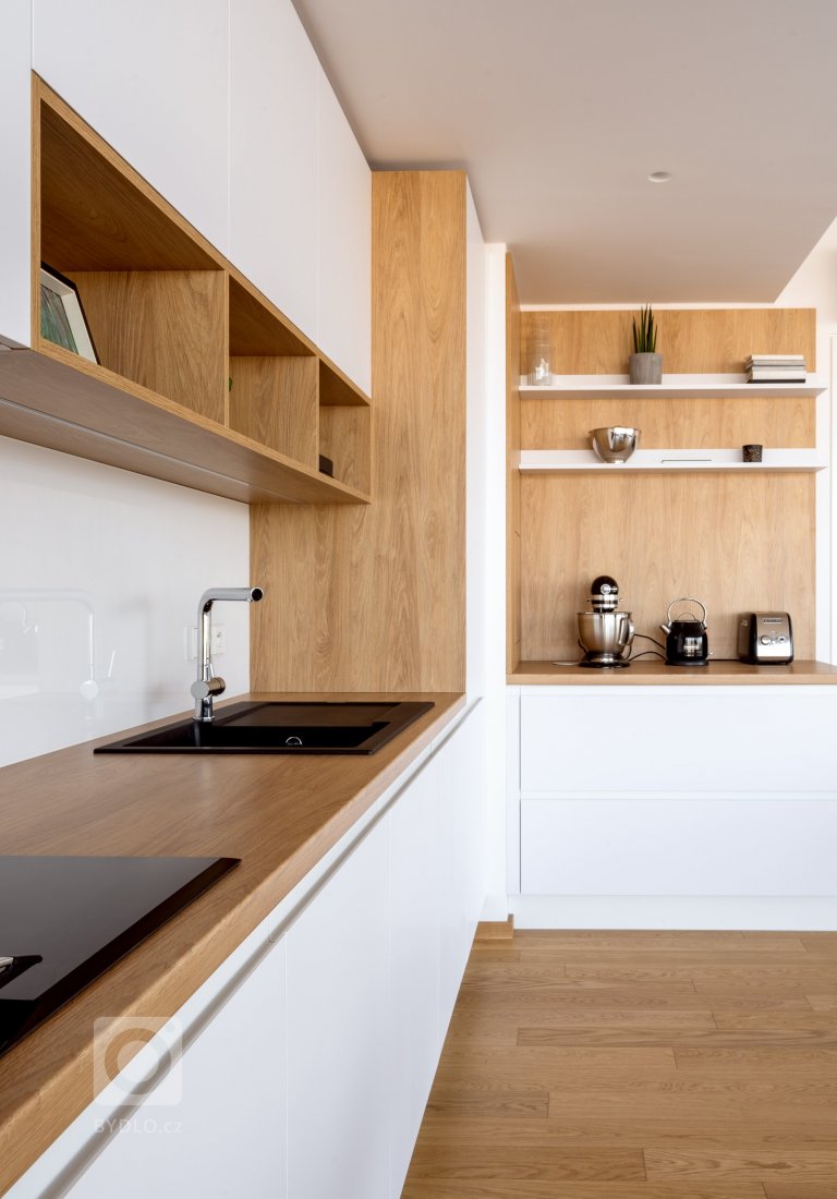 add picture to album