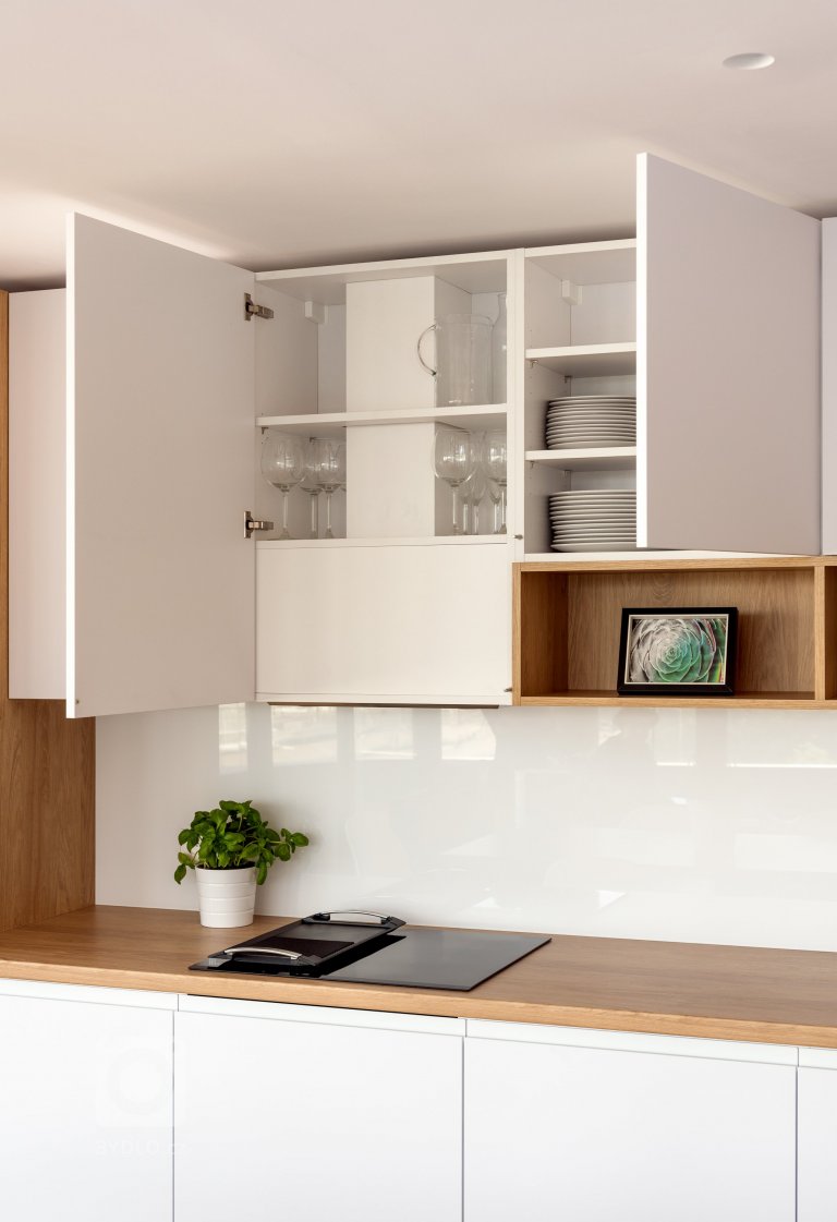 add picture to album