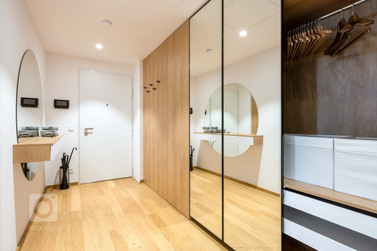 add picture to album