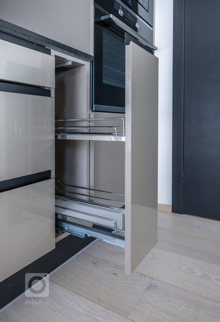 add picture to album