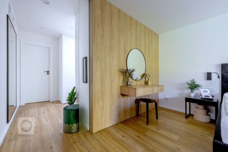 add picture to album