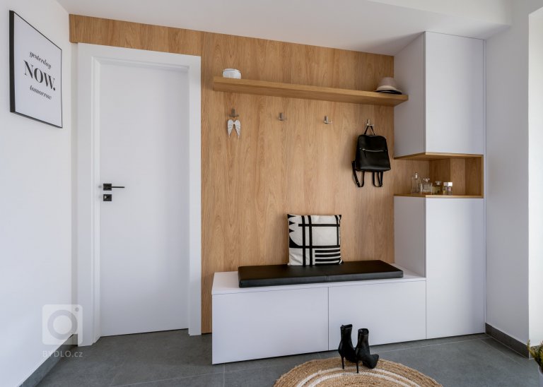 add picture to album