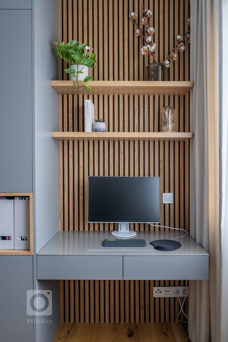 add picture to album