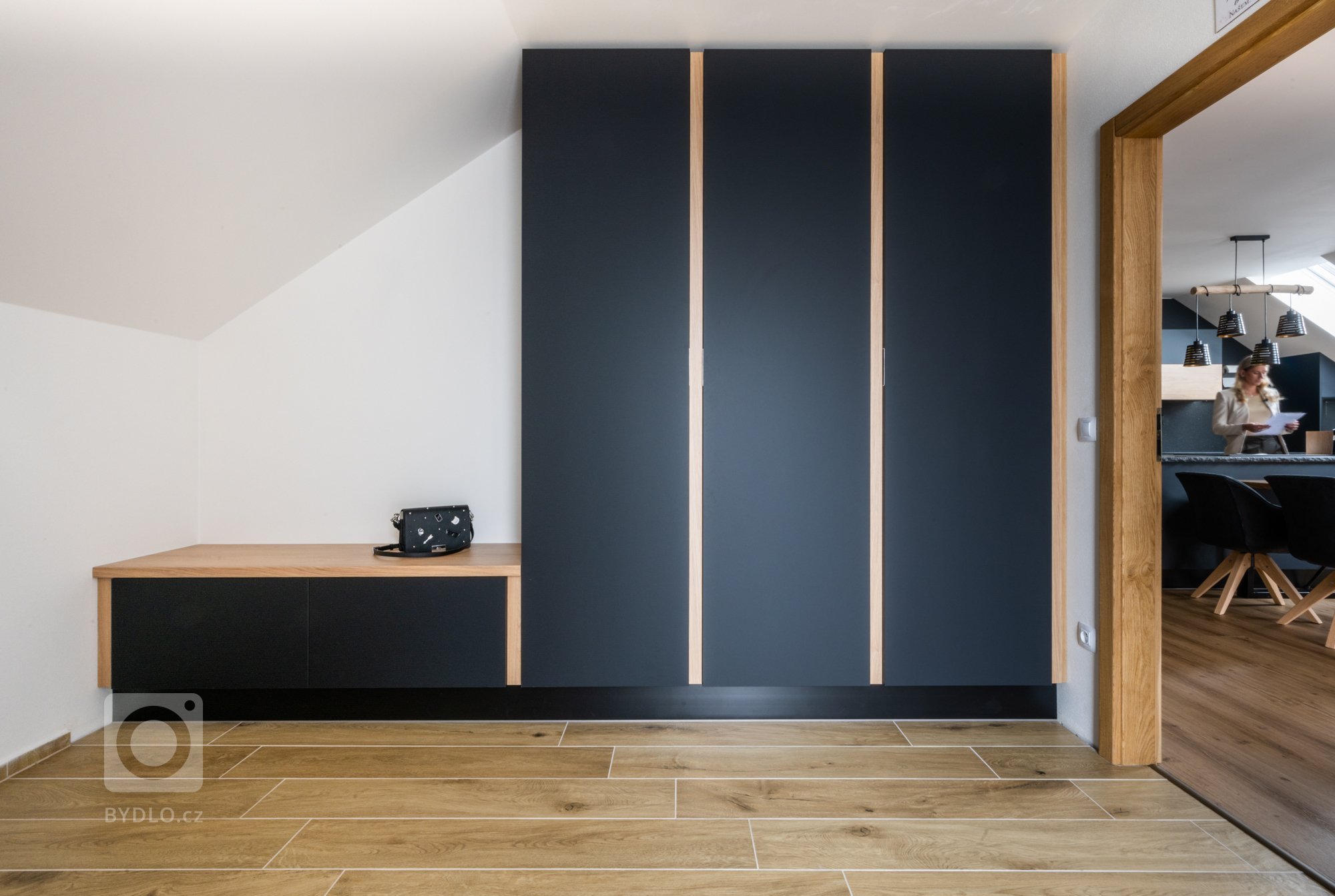 Nejlepší design má vždy pevné základy&nbsp;

Žula. Pevná, krásná, trvalá. Málokterý materiál v sobě tak výrazně a zároveň přirozeně spojuje kouzlo podmanivého…