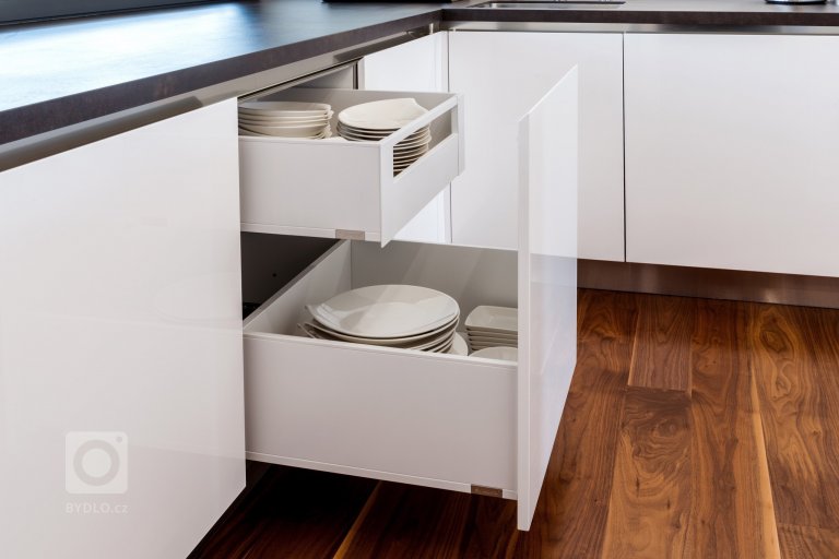 add picture to album