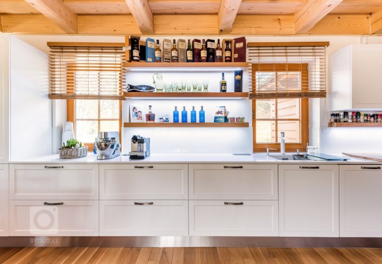 add picture to album