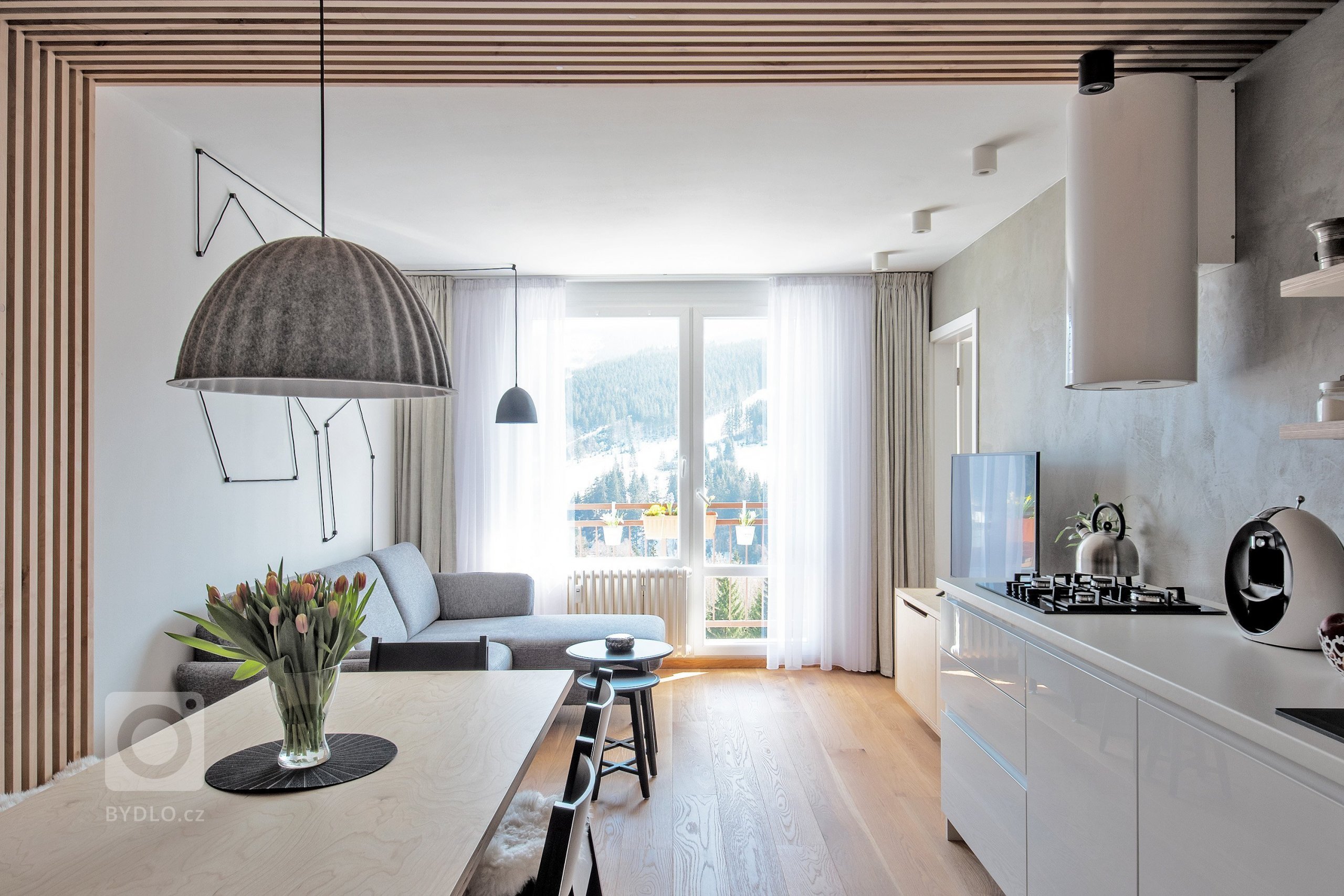 Rekonstrukce horského apartmánu.&nbsp;U Apartmánu ve Špindlerově Mlýně, s krásným výhledem přímo na sjezdovky, byla navržena kompletní rekonstrukce jak…