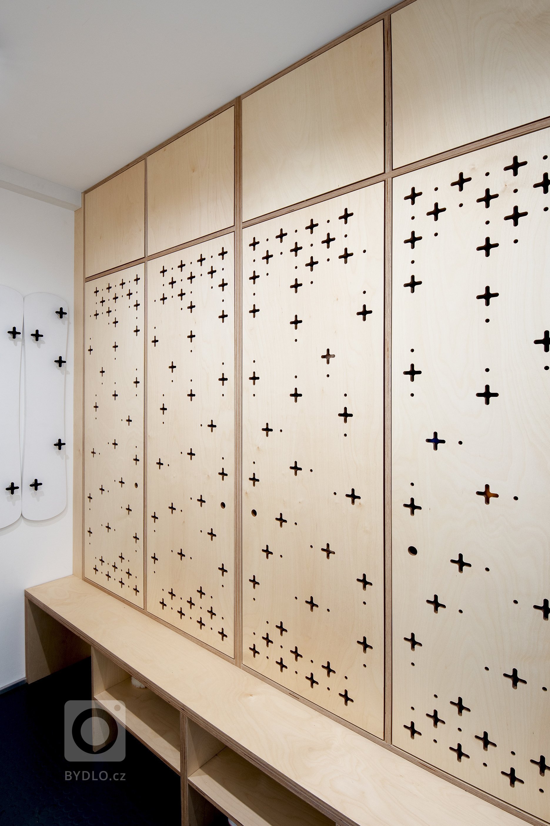 Rekonstrukce horského apartmánu.&nbsp;U Apartmánu ve Špindlerově Mlýně, s krásným výhledem přímo na sjezdovky, byla navržena kompletní rekonstrukce jak…