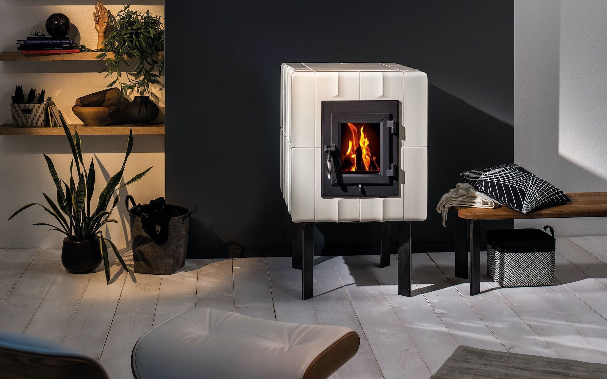 Naším cílem je navrhovat a stavět originální a přitom vysoce funkční kamna, krby, kachlové pece a sporáky ušité na míru všem, kteří touží přivést teplo do…