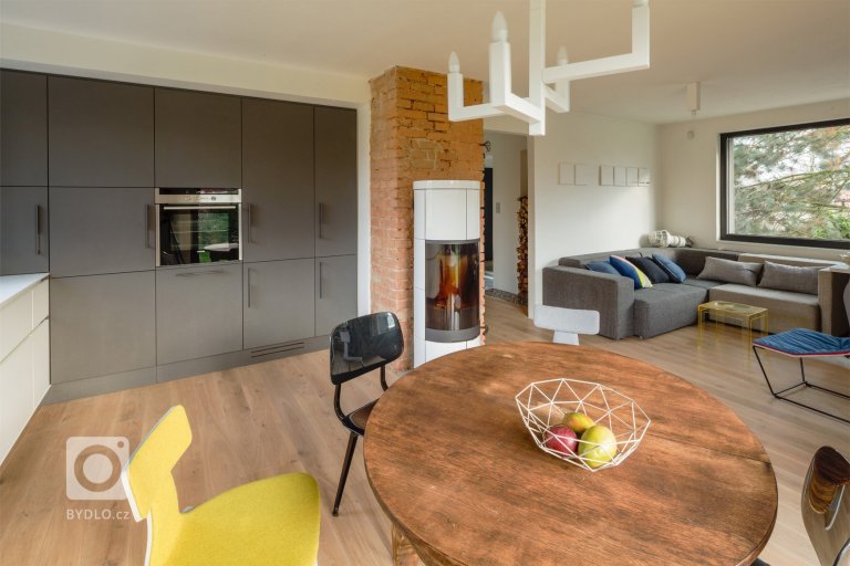 add picture to album