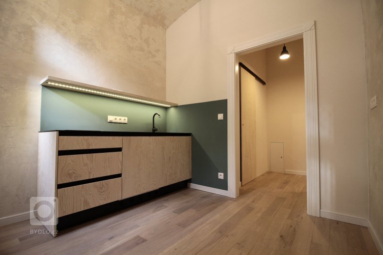 add picture to album