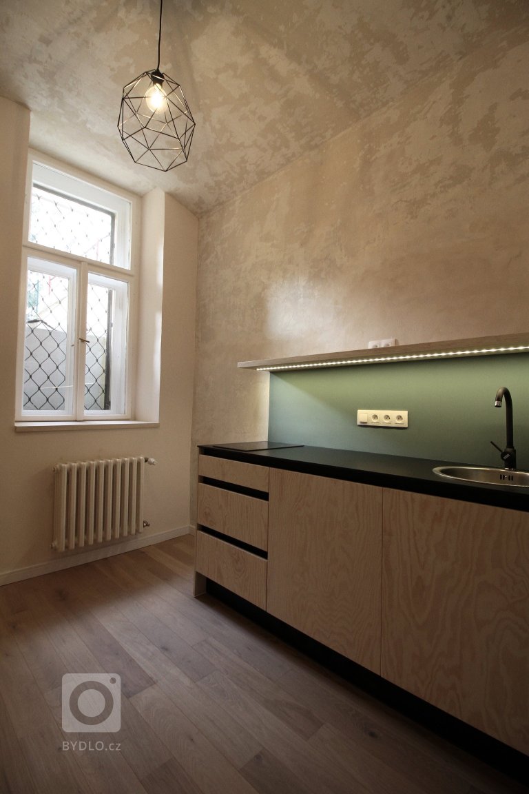 add picture to album