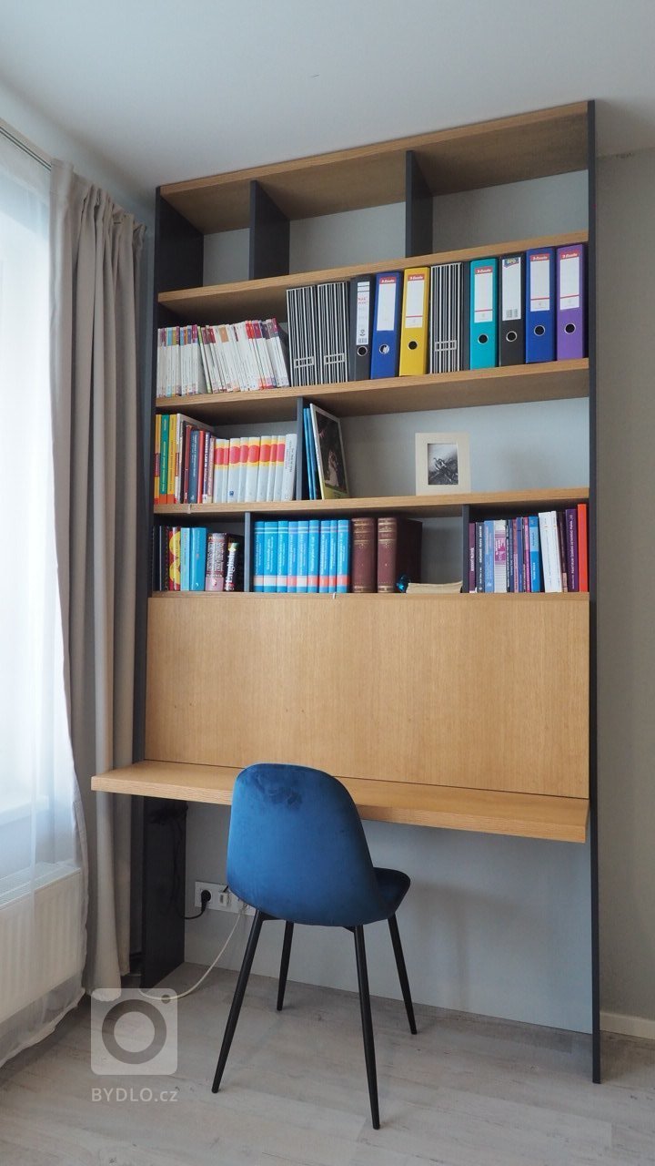 Byt pro manželský pár s&nbsp;malým synkem.

Byla jsem přizvána ke spolupráci v&nbsp;době, kdy zrovna majitelé byt přebírali od developera.&nbsp;

Jádrem mé…