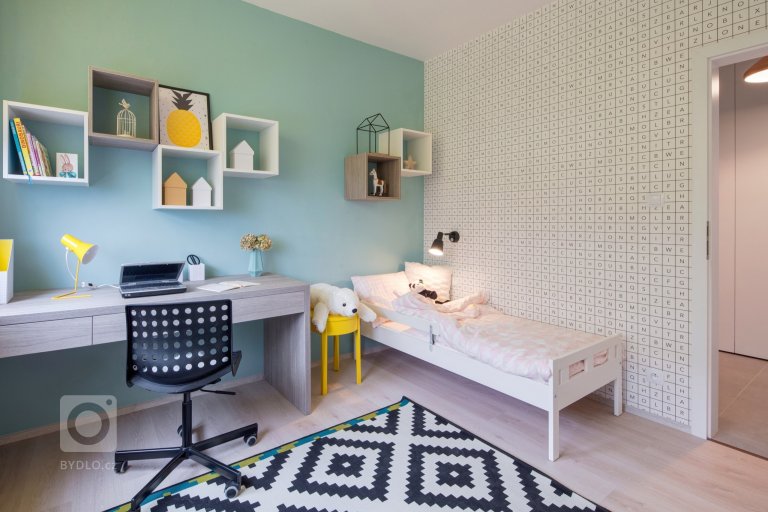 add picture to album