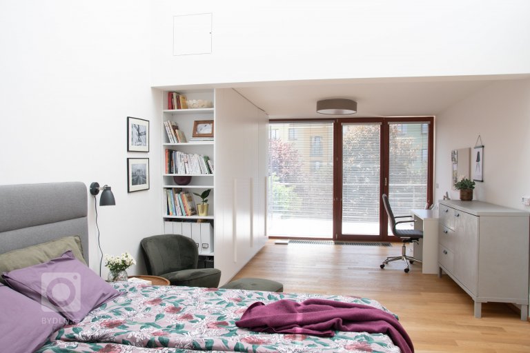 add picture to album