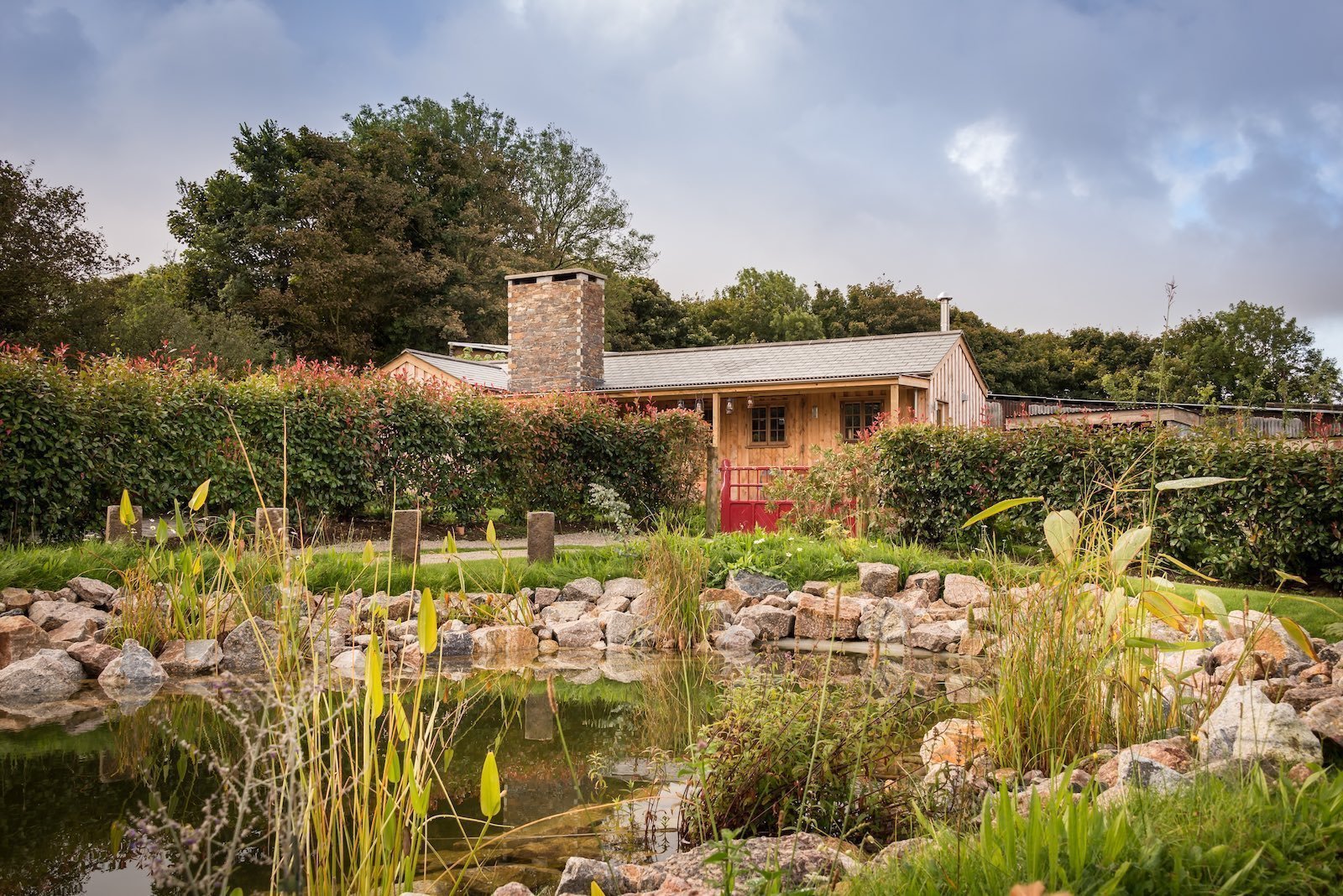 Dokonalá iluze starých času v sobě skrývá nečekaný luxus