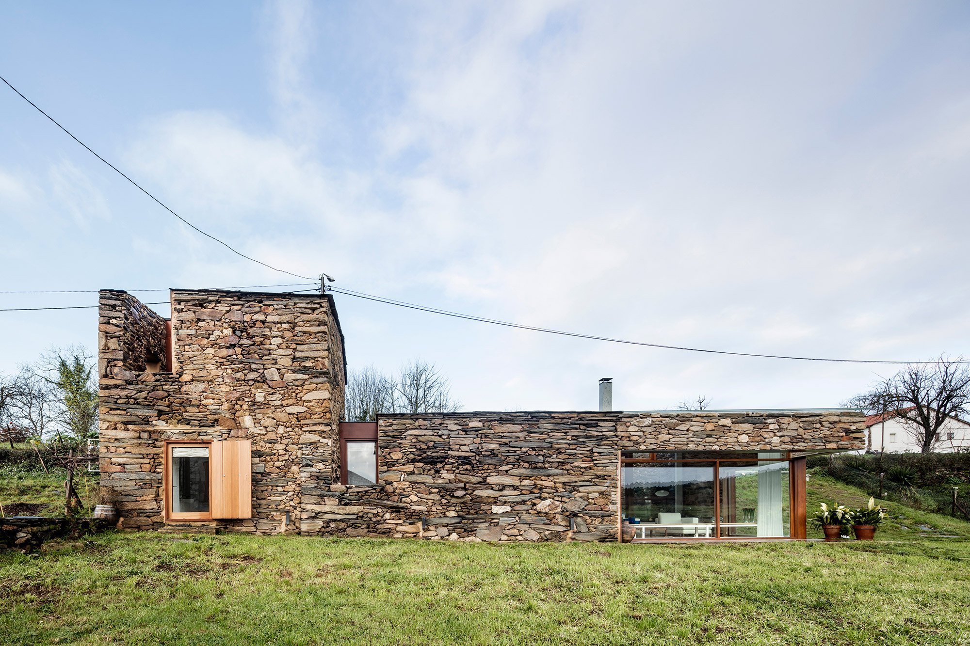 Z vinného sklípku útulný domov