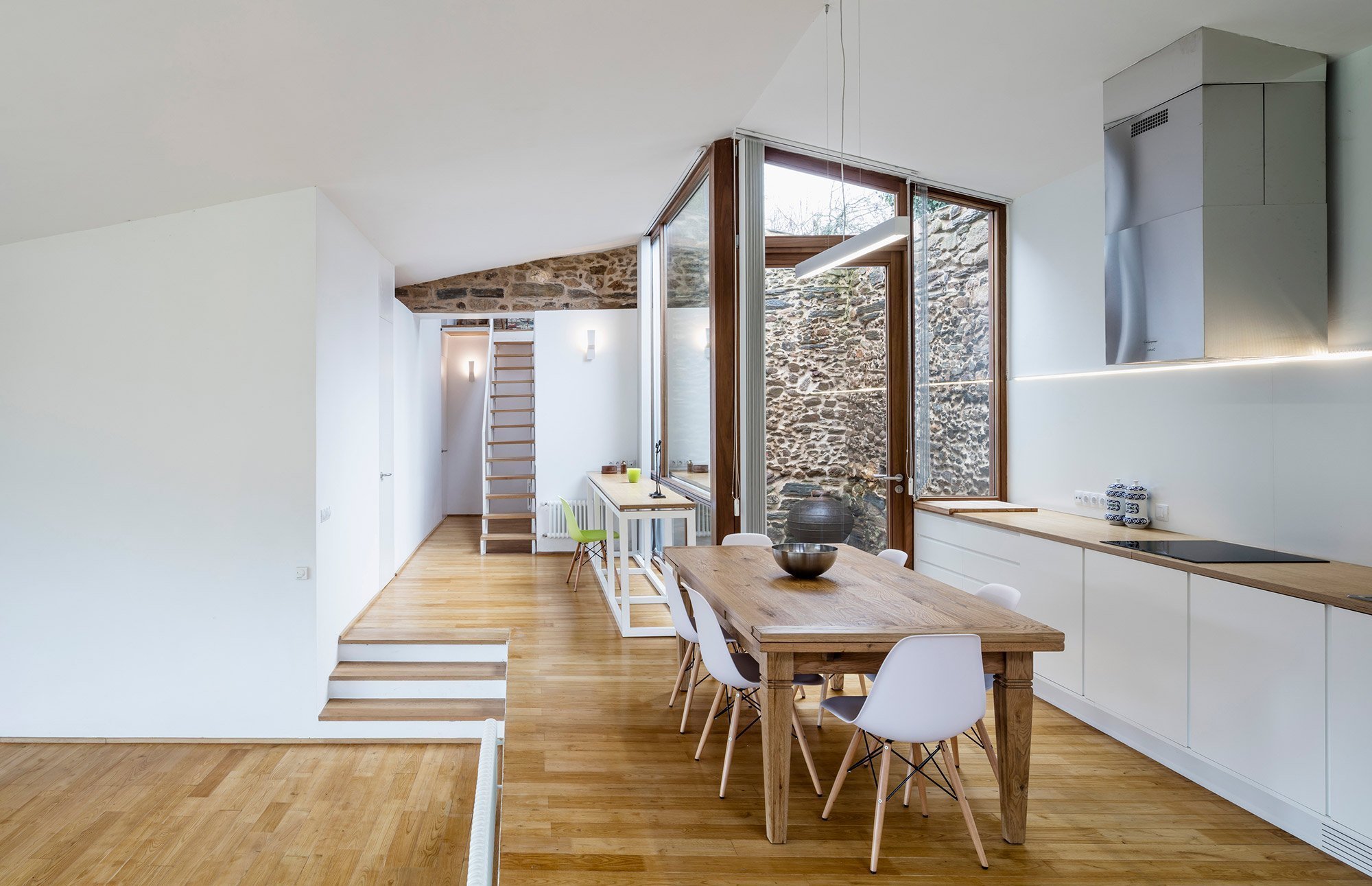 Z vinného sklípku útulný domov